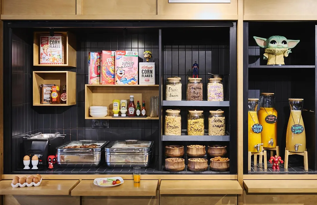 Moxy Paris Bastille-1